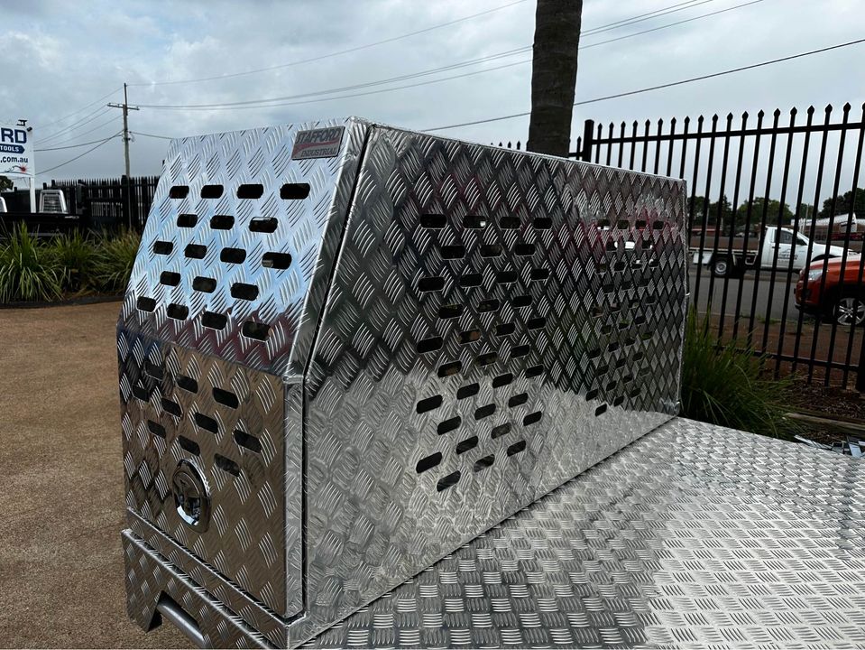 STAFFORD INDUSTRIAL (FULL DOGBOX) 600MM X 1780MM X 860MM CHECKER PLATE