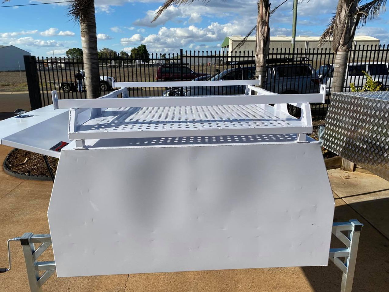 STAFFORD INDUSTRIAL MAXI CANOPY 1800X860X1780 WHITE 3MM