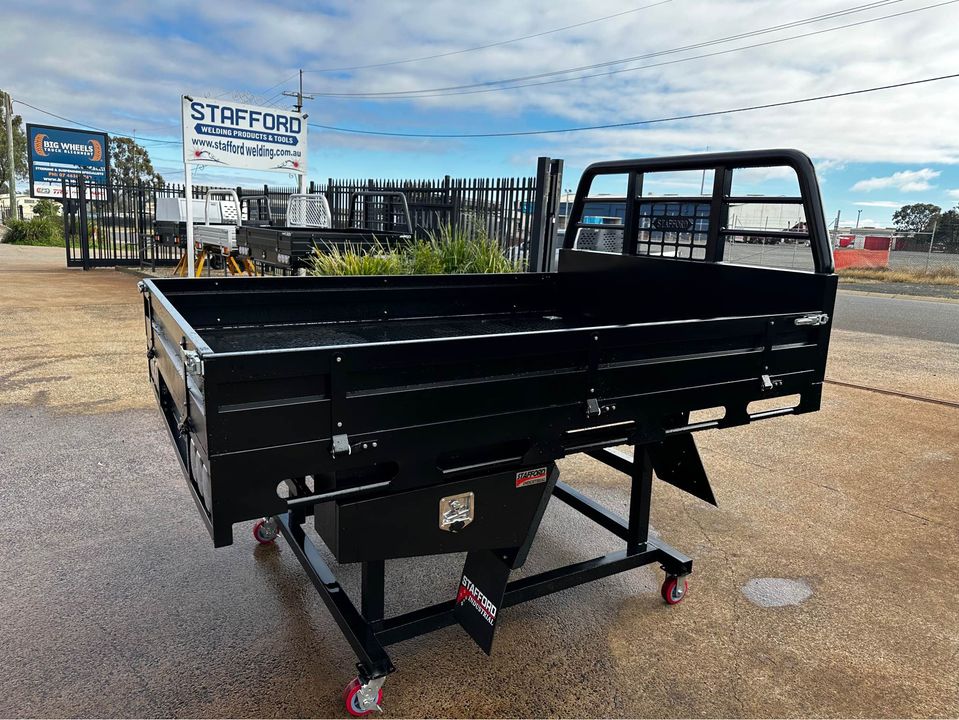 GALVANISED STEEL POWDER COATED UTE TRAY 2400MM X 1840MM (250KG)